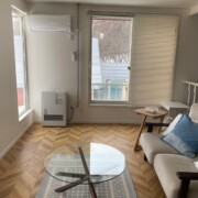 14)ストーブとエアコンも設置しています