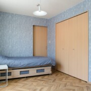 7) 1階の洋室は多目的に利用できます。